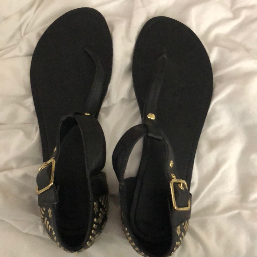 Women’s black and hold sandals